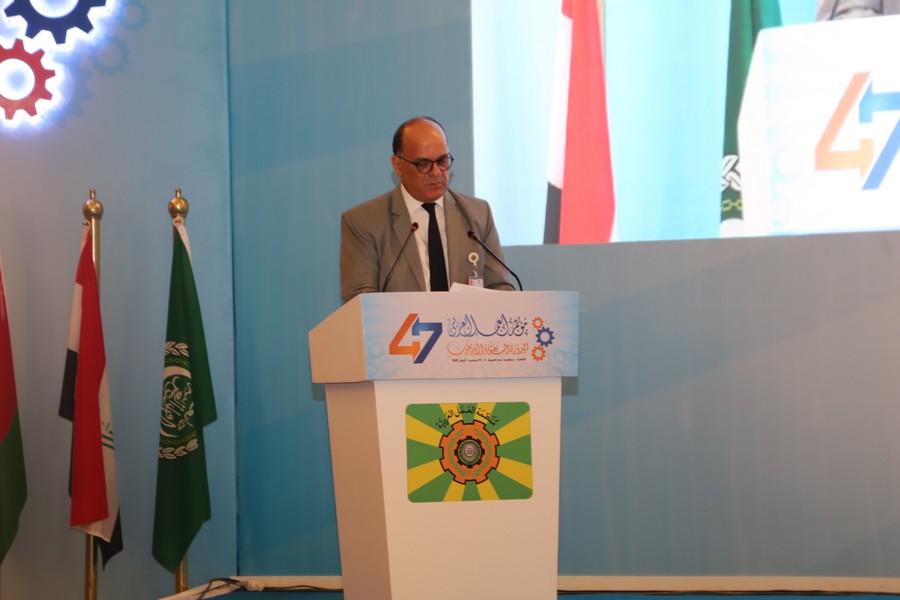 وزير القوى العامله 
