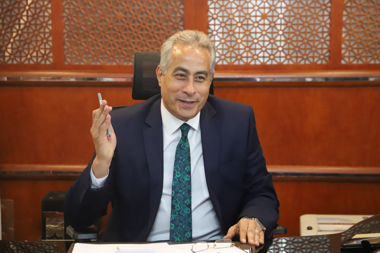 وزير القوى العامله 