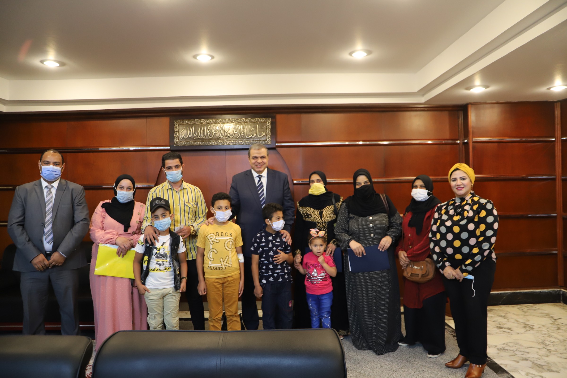 وزير القوى العامله 
