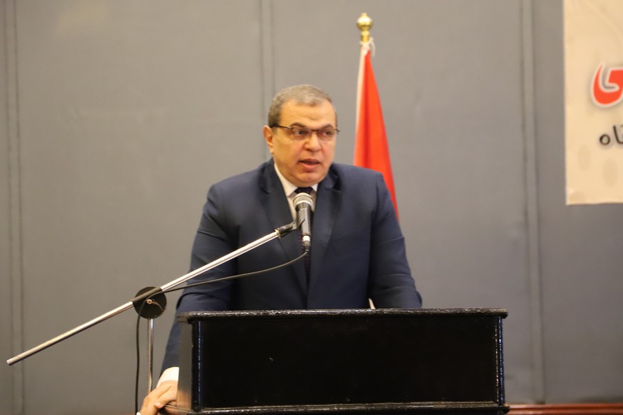 وزير القوى العامله 